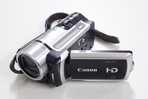 Canon iVIS HF11 電源が入らない