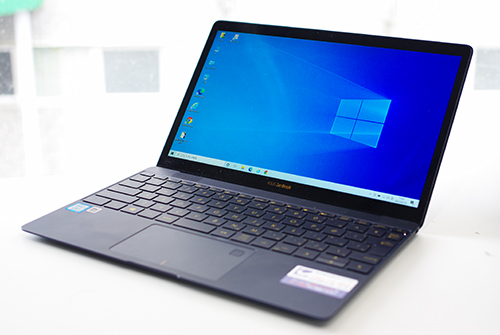 ASUS ZenBook 3 UX390UA ブルースクリーンでWindowsが起動しない SSD交換