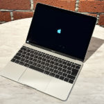 MacBook トラックパッドが押せない 浮く