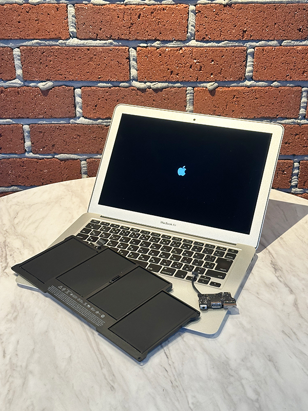 Apple MacBook Air (13-inch, 2017) A1466 電源が入らない バッテリー交換