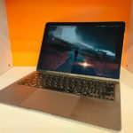 Apple MacBook Air（M1, 2020）A2337 液晶画面に線が入った 液晶交換 メーカー修理が高い