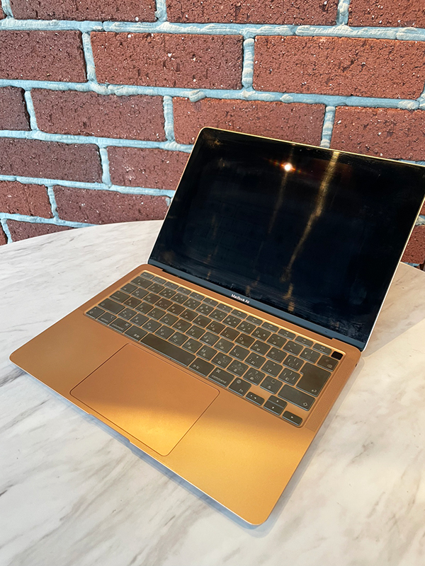 Apple MacBook Air (M1, 2020) A2337 充電できない