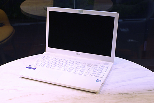 富士通 FMV LIFEBOOK AH50/C2 FMVA50C2WP 動作が遅い Officeが動かない 