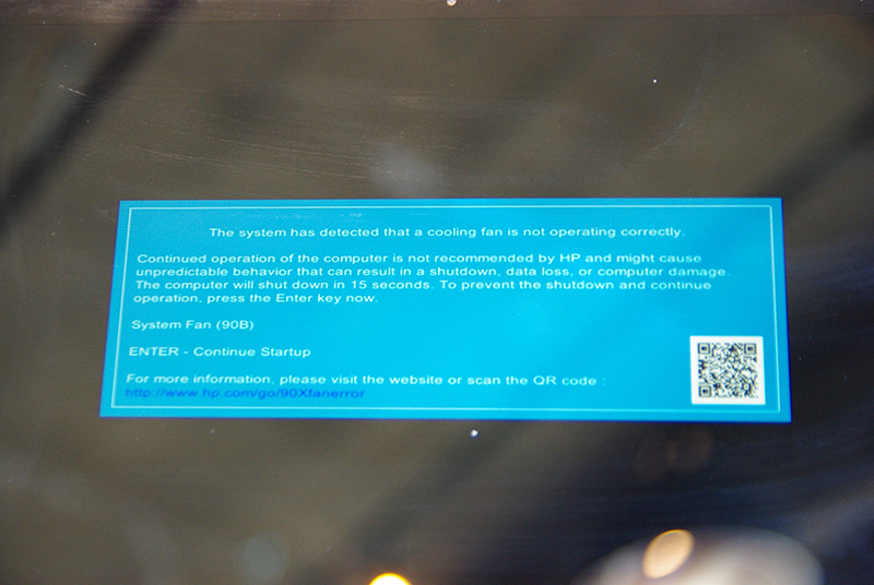 「The system has detected that a cooling fan is not operating correctly.」「System FAN (90B)」