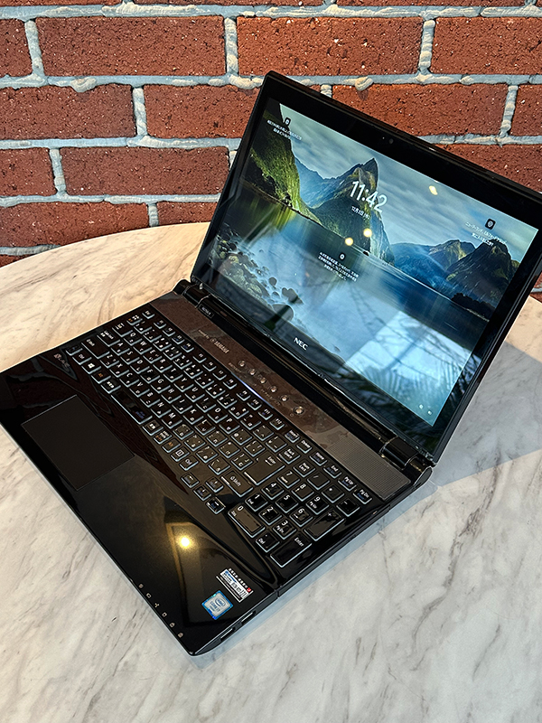 NEC LAVIE NS750/EAB PC-NS750EAB 動作が遅い SSD交換