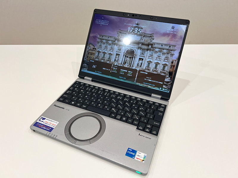 Panasonic Let's note CF-SR4E7LAC 画面に線 液晶割れ 液晶交換