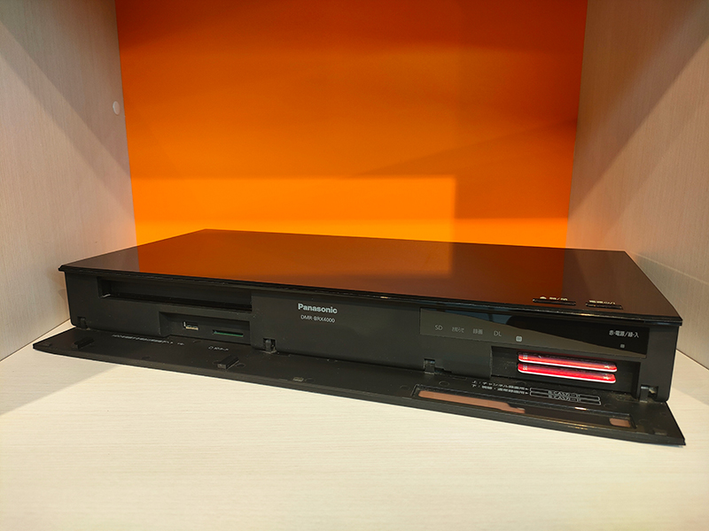 Panasonic ブルーレイディーガ DMR-BRX4000 ディスクトレイが閉まらない