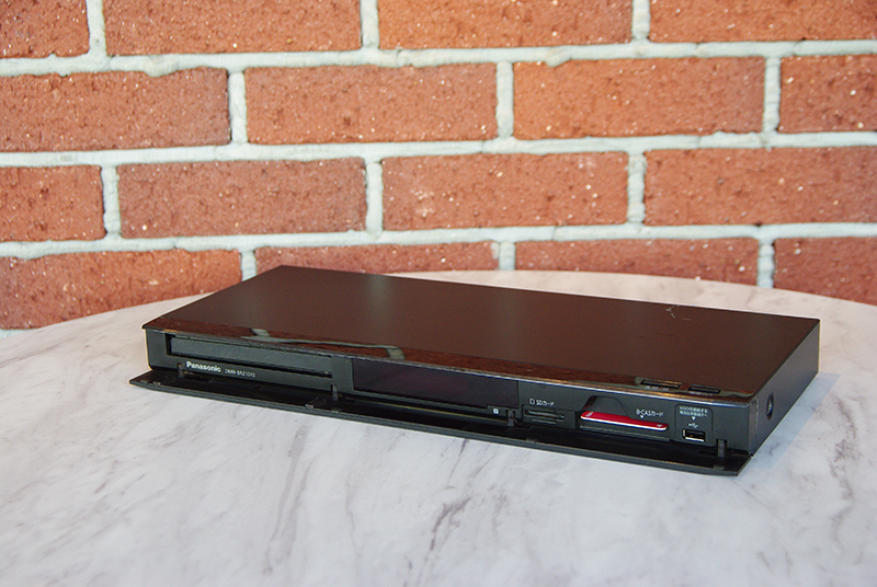 Panasonic ブルーレイディーガ DMR-BRZ1010 表示がすぐに消えて起動しない