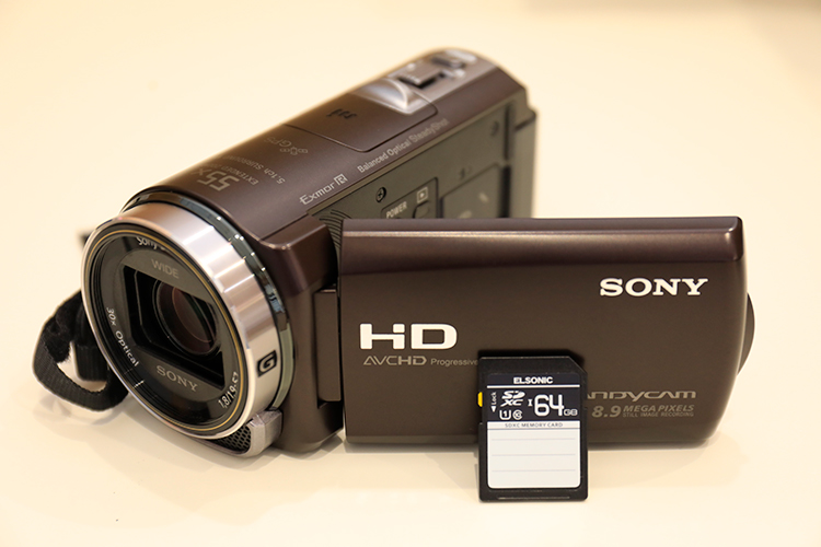 SONY Handycam HDR-CX430V SDカード データ復旧 間違ってデータを消去した