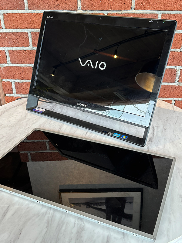 SONY VAIO VPCJ218FJ/B 液晶交換