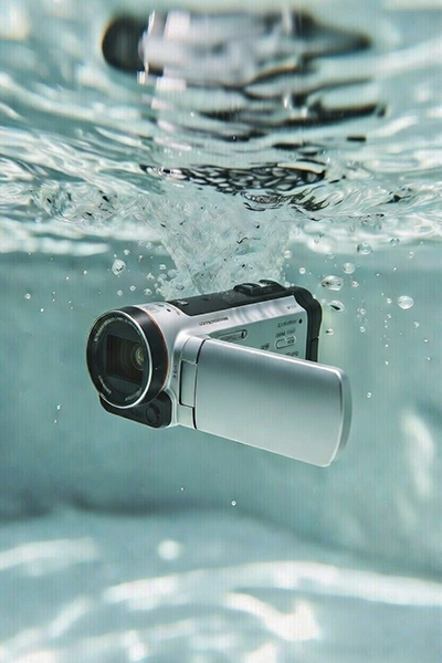ビデオカメラを水没させた